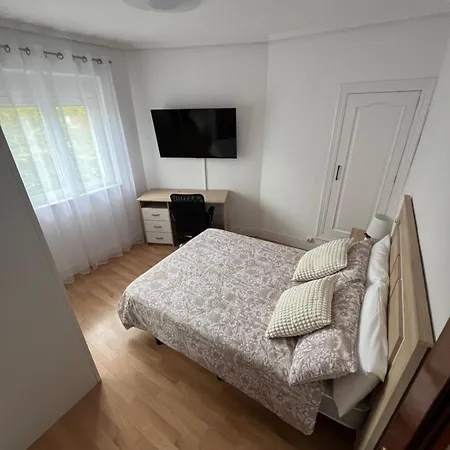 Apartment Apartamento El Arbeyal Gijon